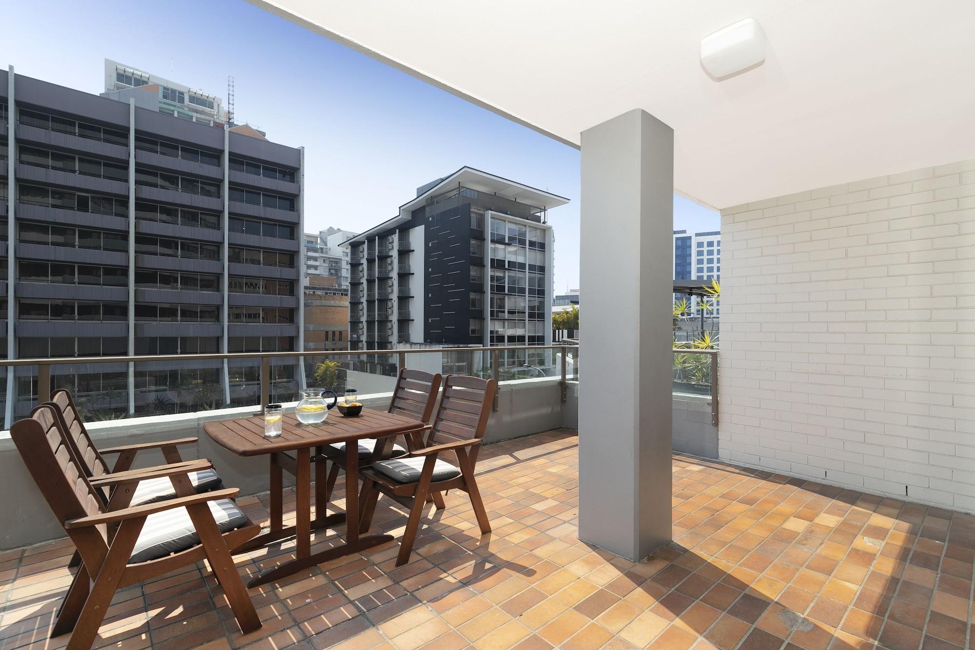 The Astor Apartments Brisbane Exterior photo