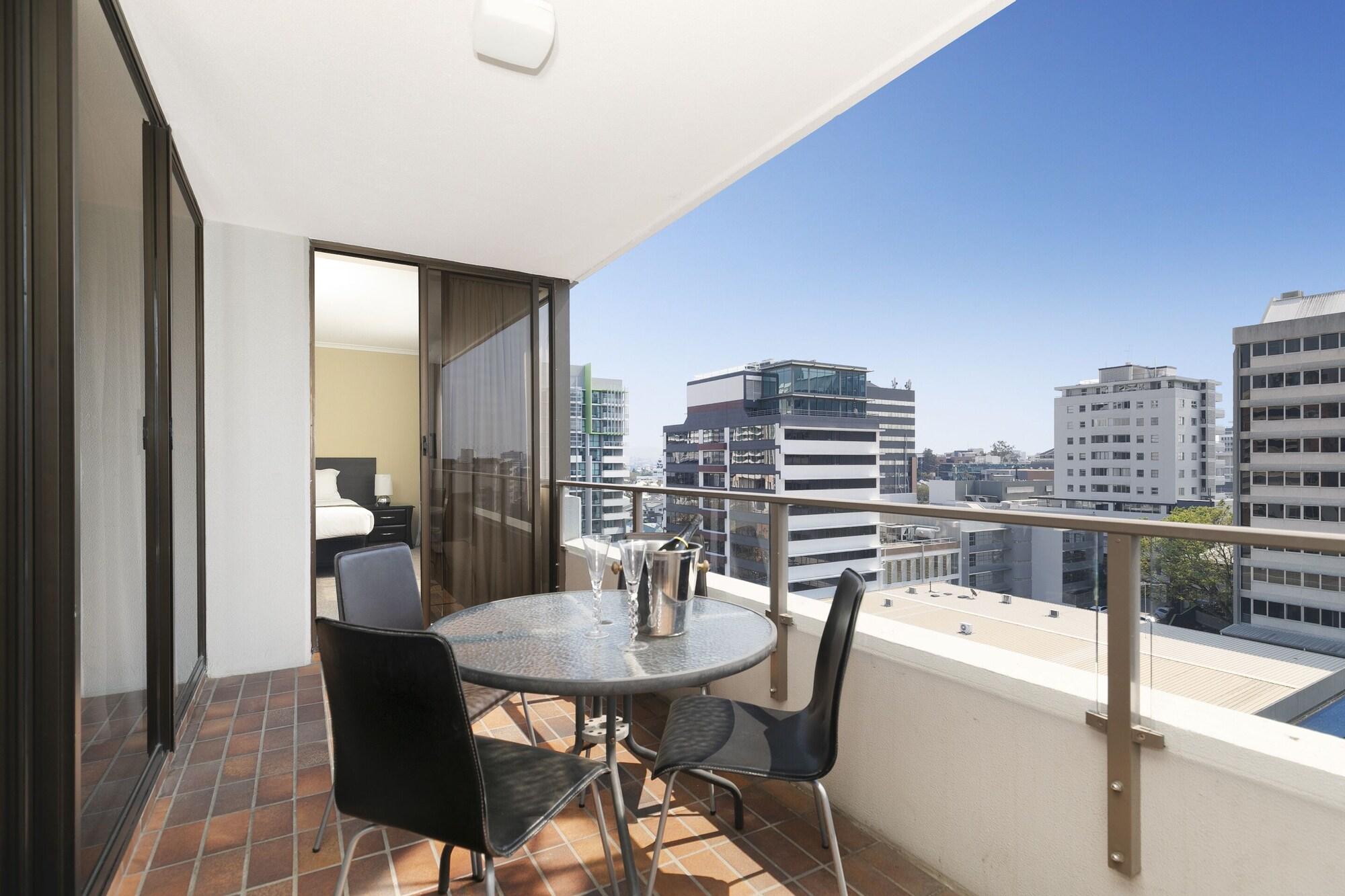 The Astor Apartments Brisbane Exterior photo
